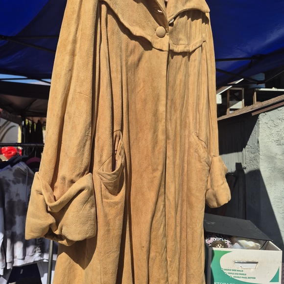 Women's Tan Coat - Picture 8 of 10